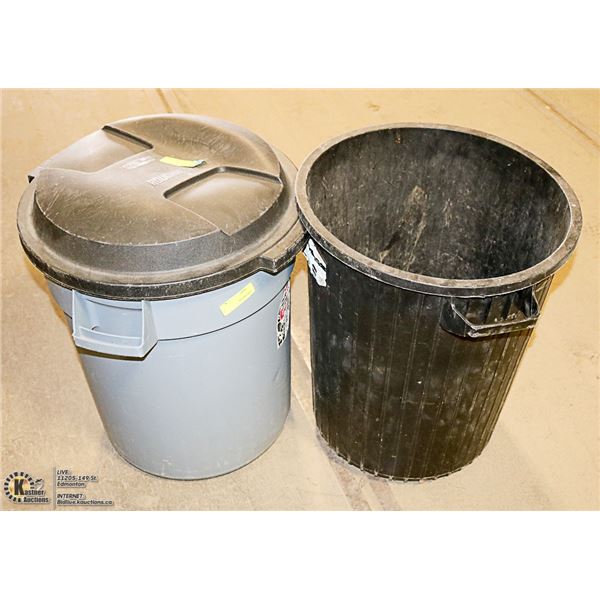 2 PLASTIC GARBAGE CANS