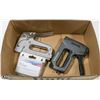 Image 1 : BOX WITH TWO HAND STAPLERS AND STAPLES INCL.