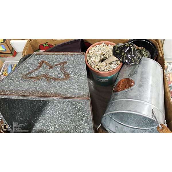 LARGE FLAT OF DECOR AND PLANT POTS - METAL