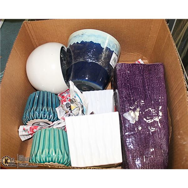 LARGE BOX WITH 6 CERAMIC AND 1 NYLON FLOWER