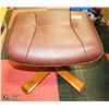 Image 1 : VINTAGE BROWN LEATHER FOOTREST WITH WOOD BASE