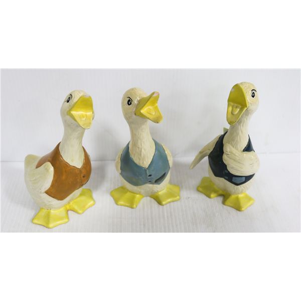 3 CERAMIC DUCKS
