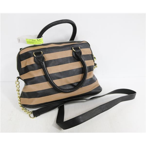 BLACK & BROWN BETSY JOHNSON LEATHER PURSE