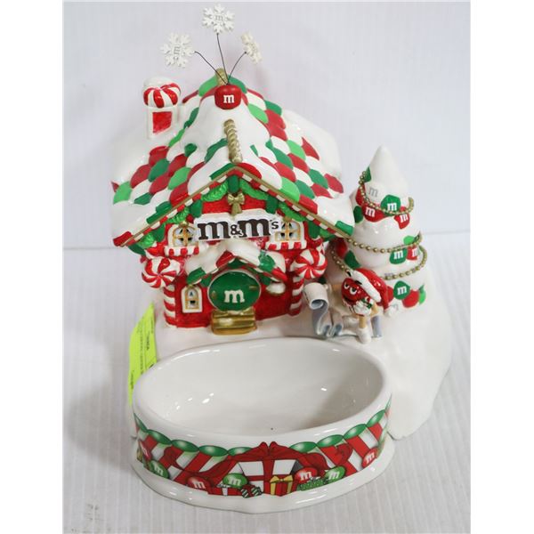M AND M CERAMIC GINGER BREAD HOUSE
