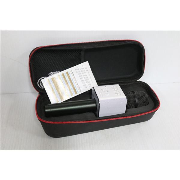 Q9 WIRELESS BLUETOOTH KAROAKE MICROPHONE