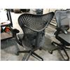 Image 2 : GREY HERMAN MILLER MIRRA FULLY ADJUSTABLE TASK CHAIR