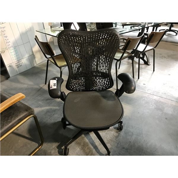 GREY HERMAN MILLER MIRRA FULLY ADJUSTABLE TASK CHAIR