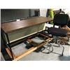Image 1 : HEAVY DUTY MOBILE 5' BENCH AND DRAFTING CHAIR