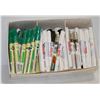 Image 1 : FLAT OF ASSORTED PAINT PENS