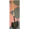 Image 1 : NEW AURORA SPADE SHOVEL
