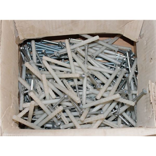 BOX OF UCAN NYLON DRIVE SCREW ANCHORS