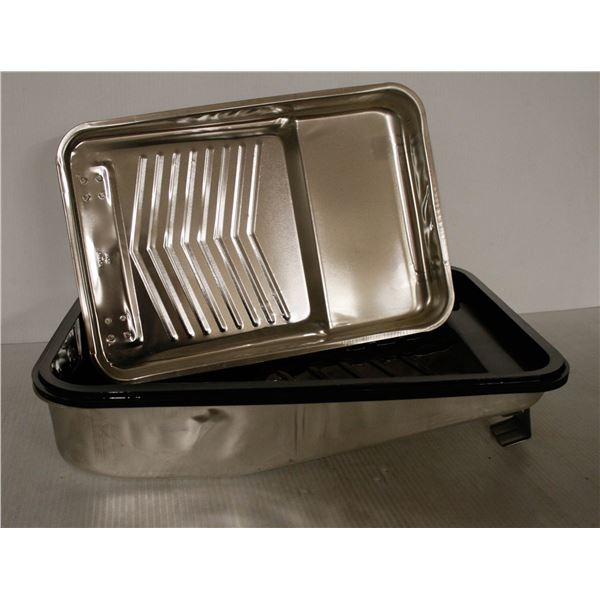 LOT OF ASSORTED PAINT TRAYS & LINERS