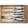 Image 1 : CHISEL SET WITH STANLEY KNIFE & REPLACEMENT BLADES