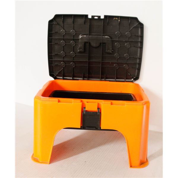 HANDY STEPSTOOL TOOL BOX