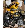 Image 1 : 4 DEWALT 1/2 DRILLS  6 BATTERY CHARGERS 1 BATTERY