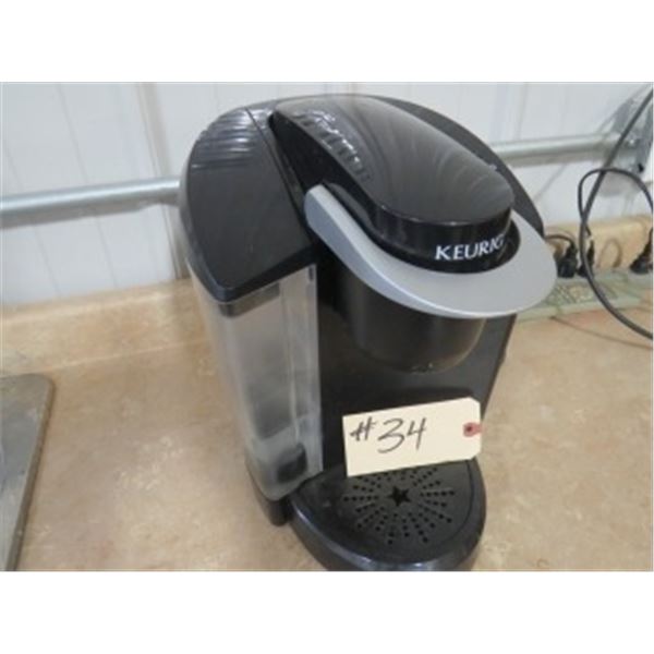 KEURIG COFFEE MAKER
