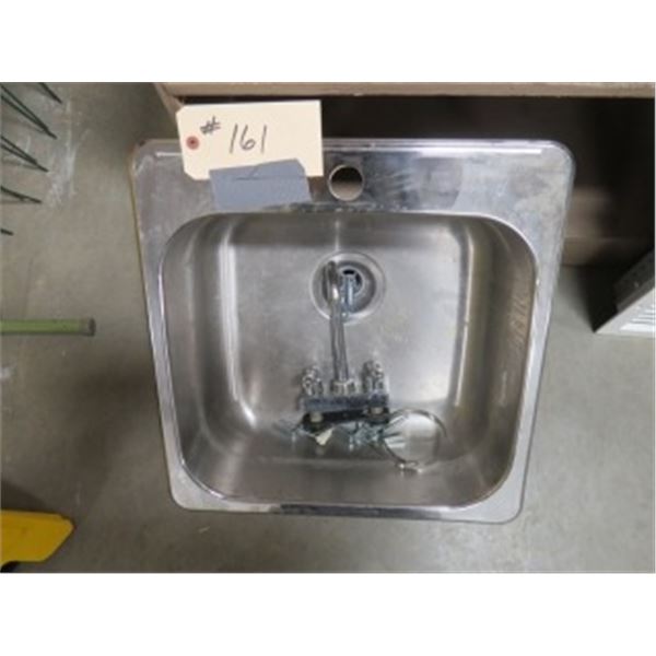 STAINLESS SINK & TAPS