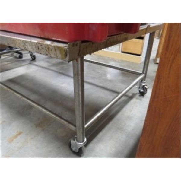 STAINLESS STEEL TABLE ON WHEELS