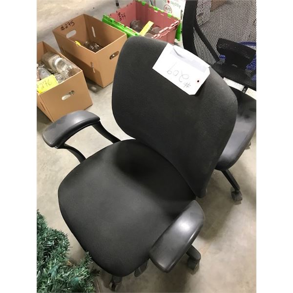 OFFICE CHAIR
