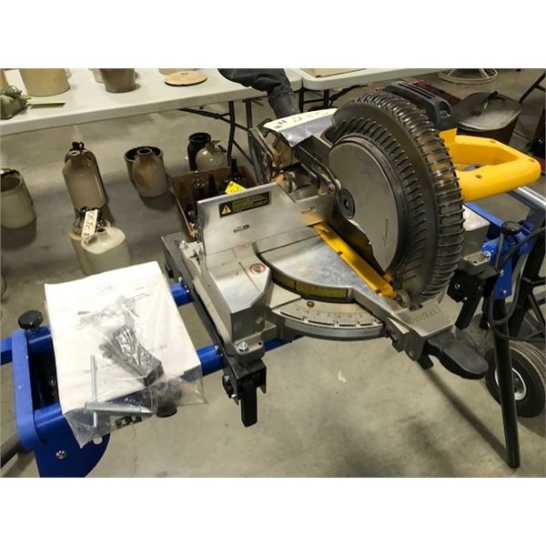 DEWALT SAW & STAND