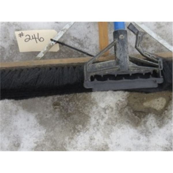 LARGE BROOM & MOP