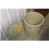 Image 1 : IMPERIAL 10 GALLON CROCK C/W LID (VERY GOOD)