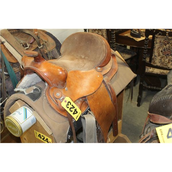 STOCK SADDLE
