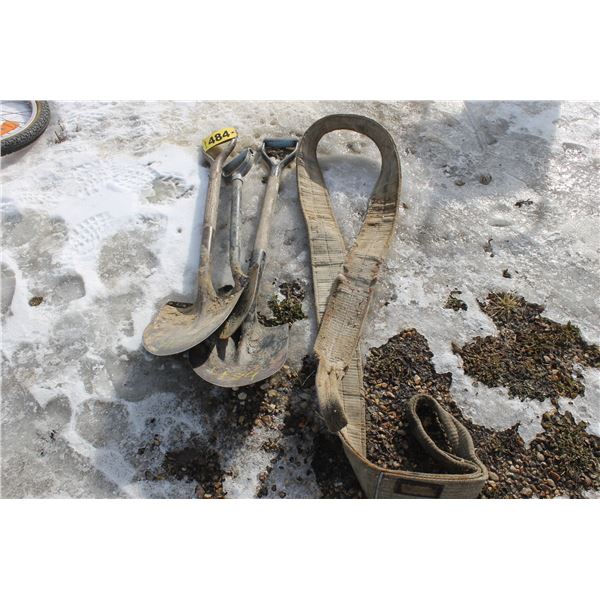 3 SHOVELS & TOW STRAP