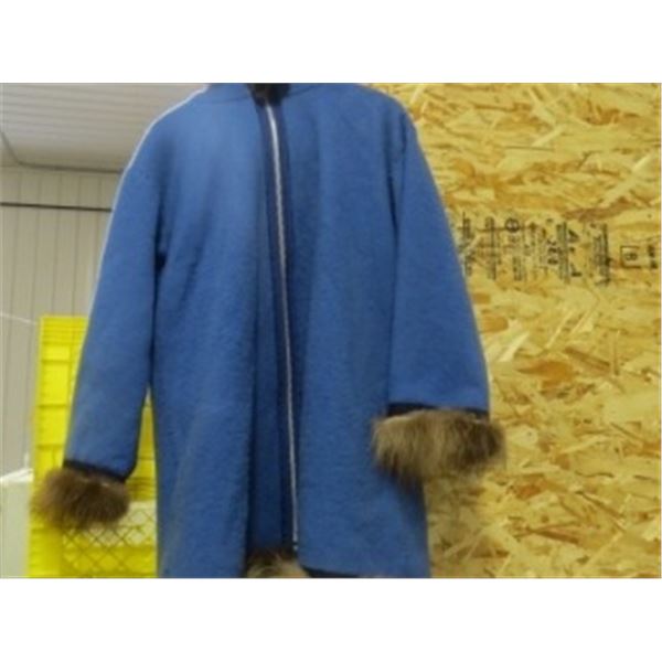 AUTHENTIC INUVIK LADIES PARKA (SIZE MEDIUM)