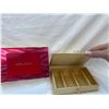 Image 1 : Perfume box