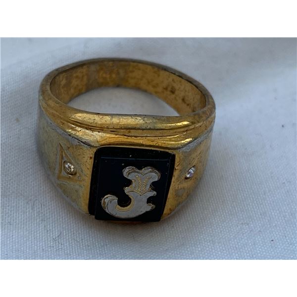 Ring with letter J