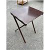 Image 2 : folding table