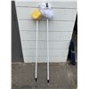 Image 1 : 2  cleaning tools