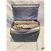 Image 1 : Bin Bedding & Towels