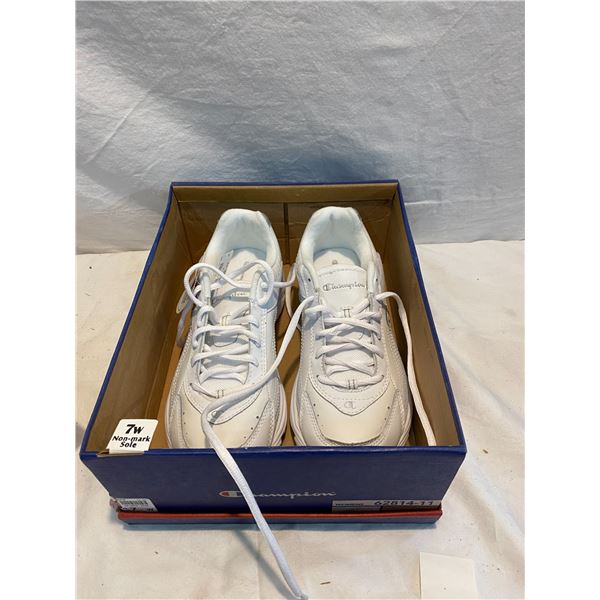 Champion runners size 7