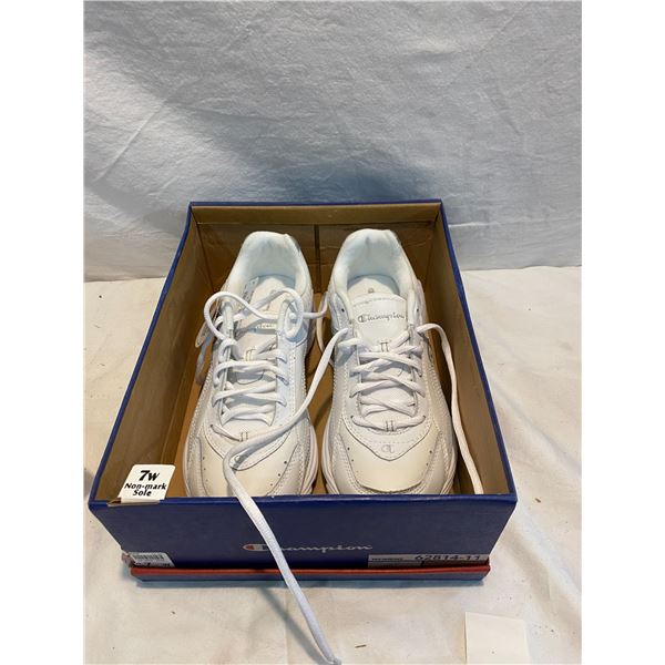 Champion runners size 7