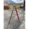 Image 1 : 5 foot rustic wood ladder