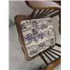 Image 4 : Vintage Triple Pressed Back Chair w Tapestry Seat