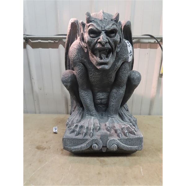 Large Gargoyle Ornament Display (Heavy Plastic) 25"H 16"W 16"D