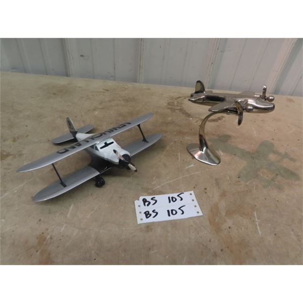 Metal Desk Ornament Display, 1990 Toy Die Cast Plane w New  Holland Adv.