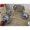 Image 3 : 3 Vintage Light Fixtures 1) 3 Way Eyeball Light and 2 Matching Lights