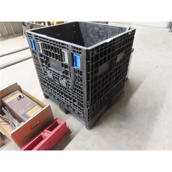 Folding Pallet Bin 34" H x 30" X 32"