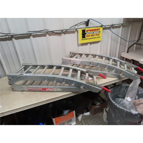 West Folding Loading Ramps