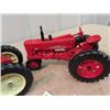 Image 3 : 2 Die Cast Toy Int Farmall Tractors 1) 404 & 1) 300