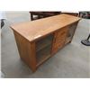 Image 2 : Big TV Stand 28" X 57" x 20"