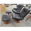 Image 3 : Set of Leather Swivel Chairs w Ottoman
