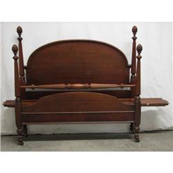 Mahogany Post Bed Pineapple Finials