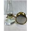 Image 2 : 2 Vintage Lamps, 1 Brass Oil Lamp And 1 Milk Glass