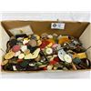 Image 1 : Small Box Filled With Old Buttons, Pins, Etc.