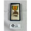 Image 1 : US American Vietnam Service Medal 1967 with Box